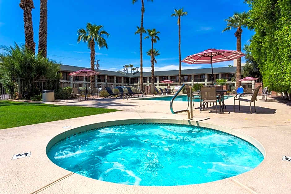 Hojo Scottsdale Old Town – Scottsdale, AZ