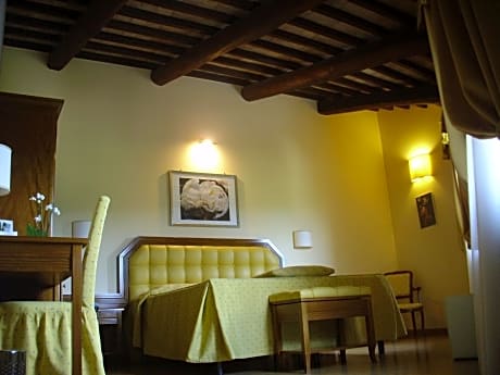 Single Room with Private Bathroom