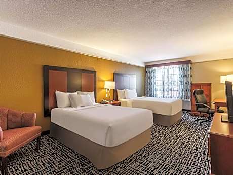 Double Room with Two Double Beds - Disability Access