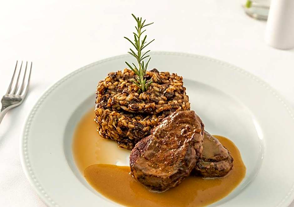 Estanplaza Funchal Faria Lima