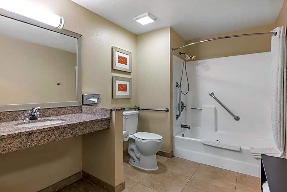 Comfort Inn & Suites Huntington Beach