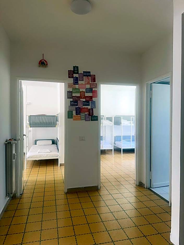 Lisa HOUSE