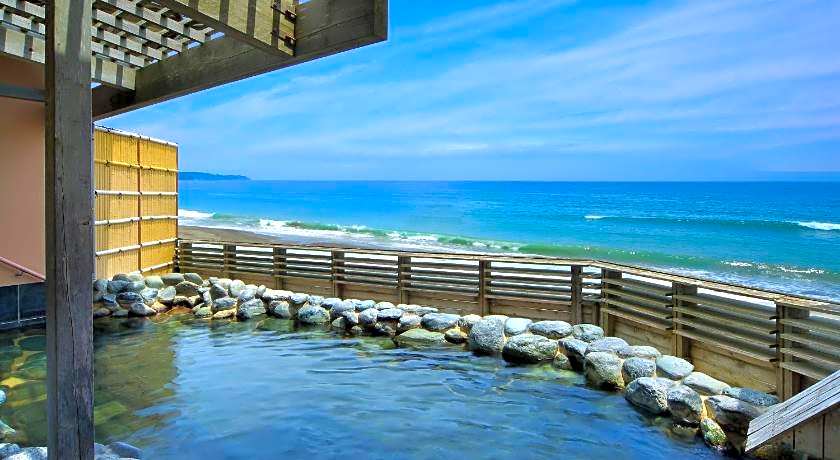 Kamogawa Grand Hotel