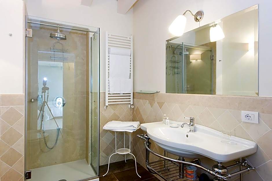 Palazzo Alfeo Aparthotel