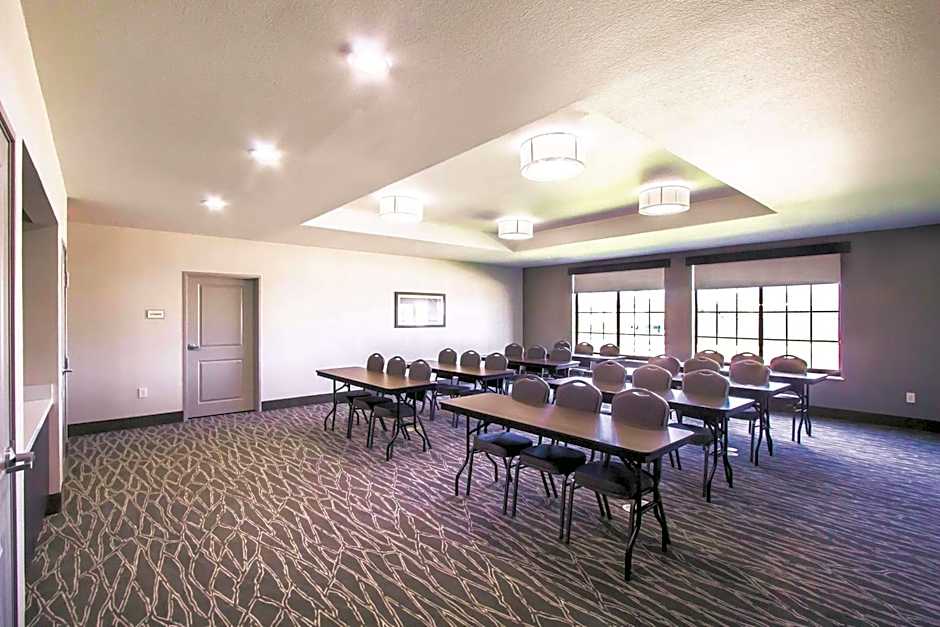 La Quinta Inn & Suites by Wyndham Pampa