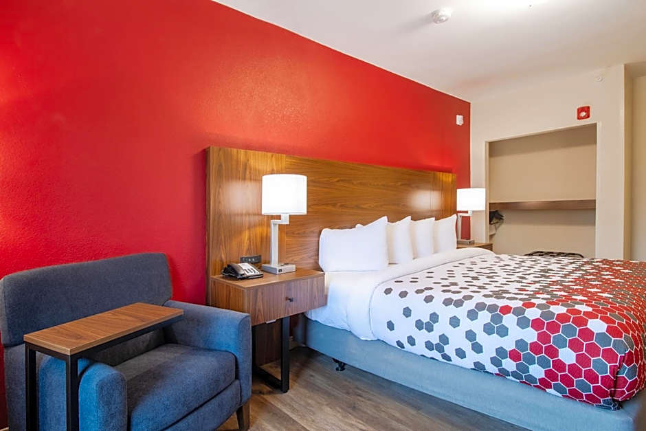 Econo Lodge Inn & Suites Foley-North Gulf Shores