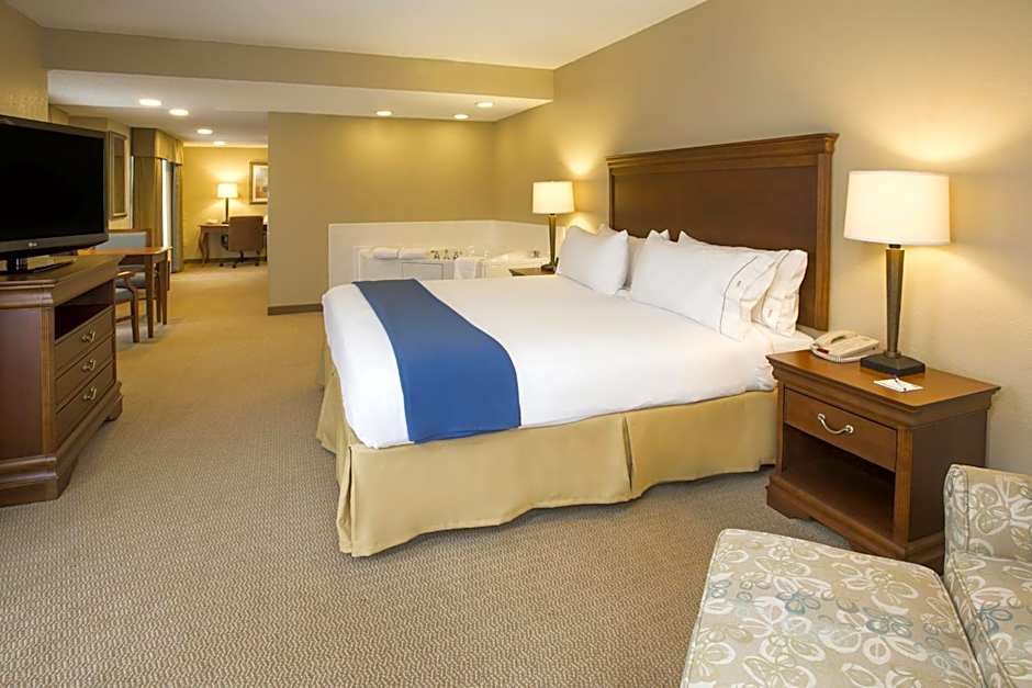 Holiday Inn Express & Suites Culpeper By IHG
