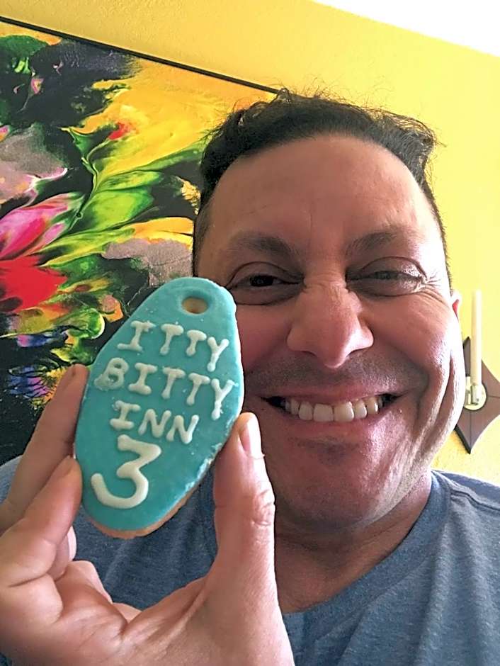 Itty Bitty Inn