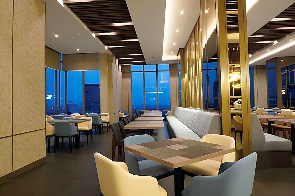 Hotel Platinum Tunjungan Surabaya