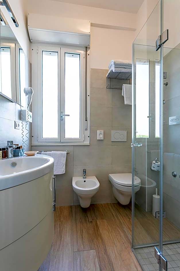 Hotel Baya - in centro, sul mare