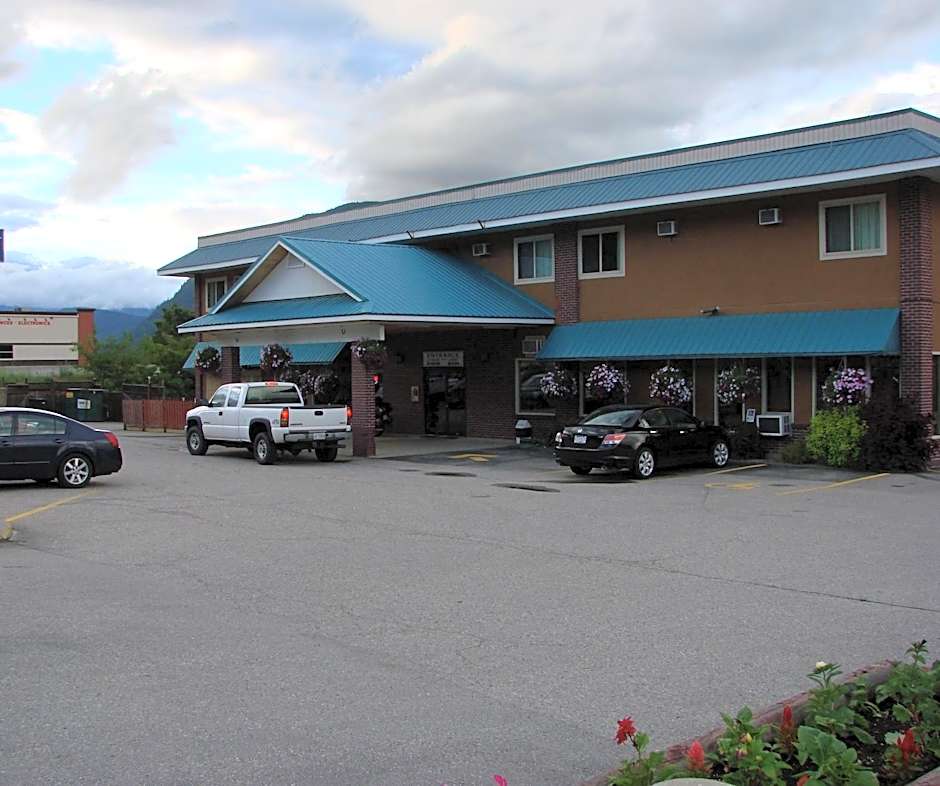 Canadas Best Value Inn And Suites Castlegar