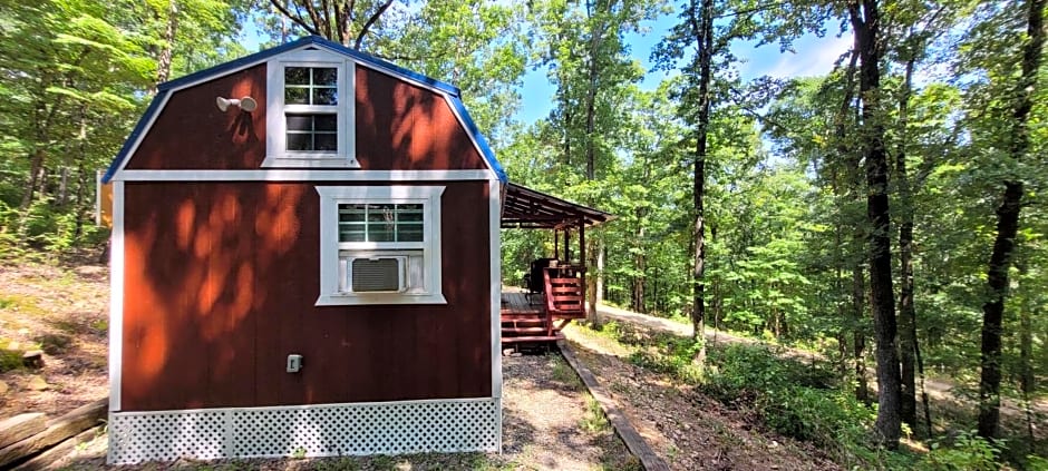 The Americana - Parker Creek Bend Cabins