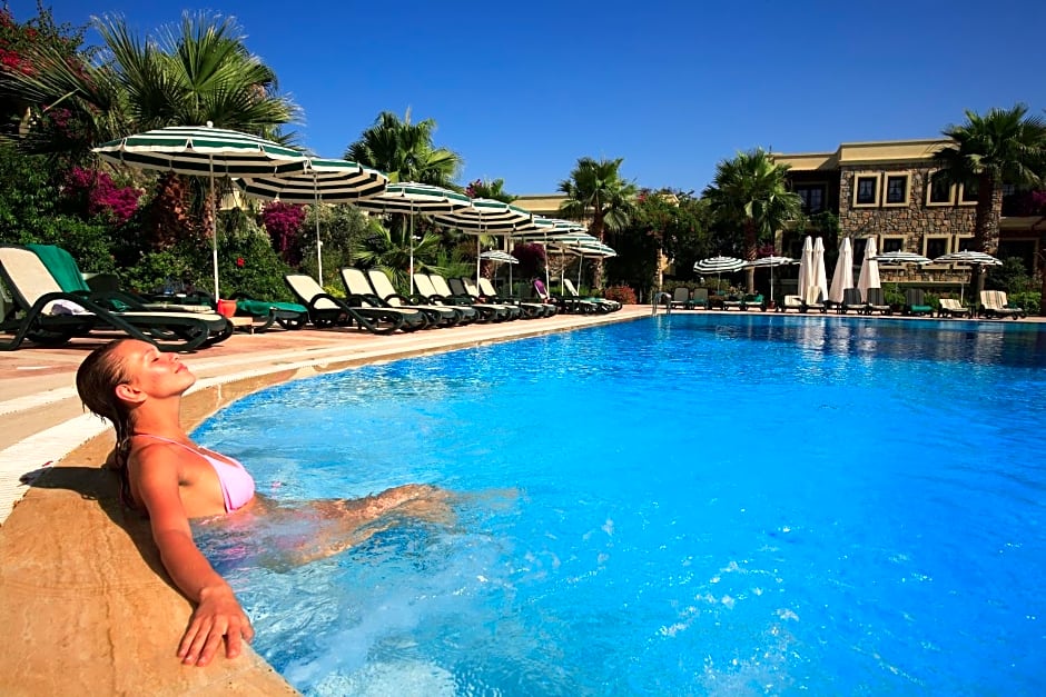 Zeytinada Hotel