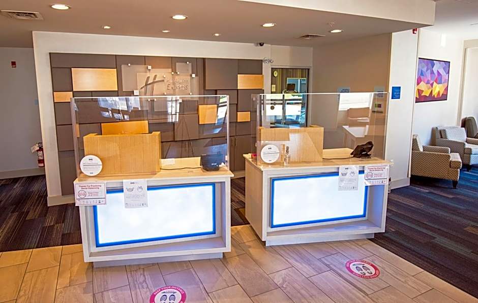 Holiday Inn Express Red Deer North By IHG