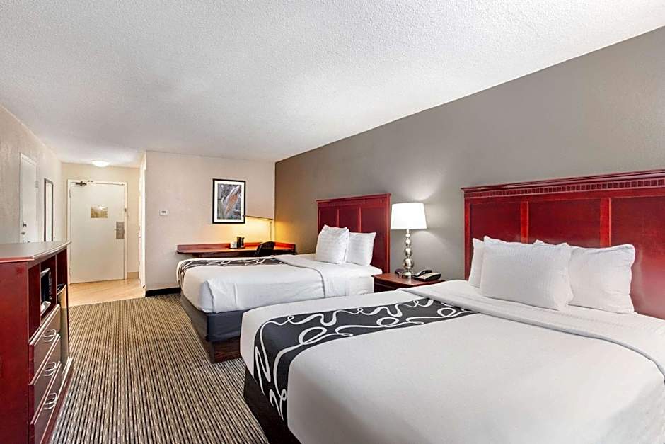 La Quinta Inn & Suites by Wyndham Indianapolis South