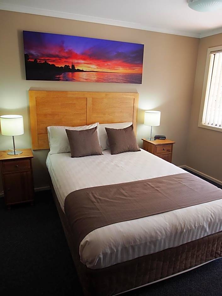 Dongara Hotel Motel