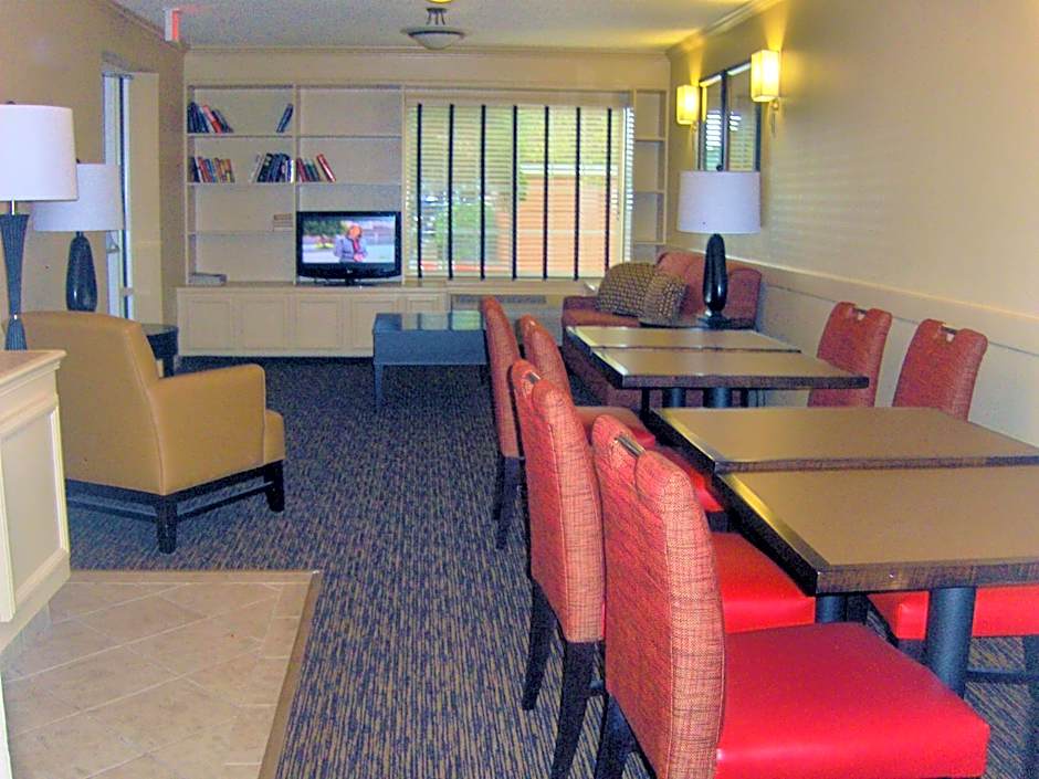 Extended Stay America Suites - Atlanta - Marietta - Powers Ferry Rd.