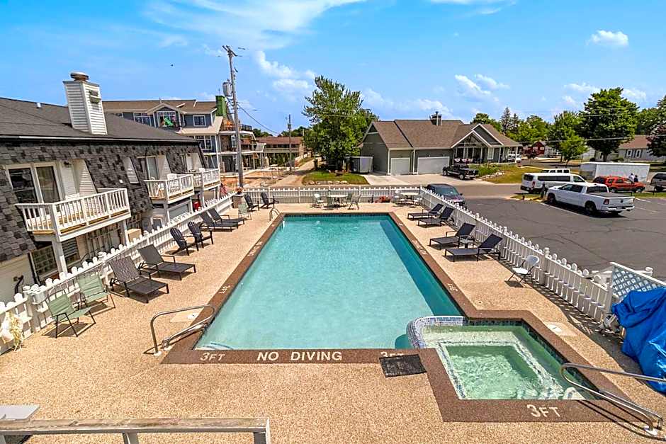 Snyders Shoreline Inn