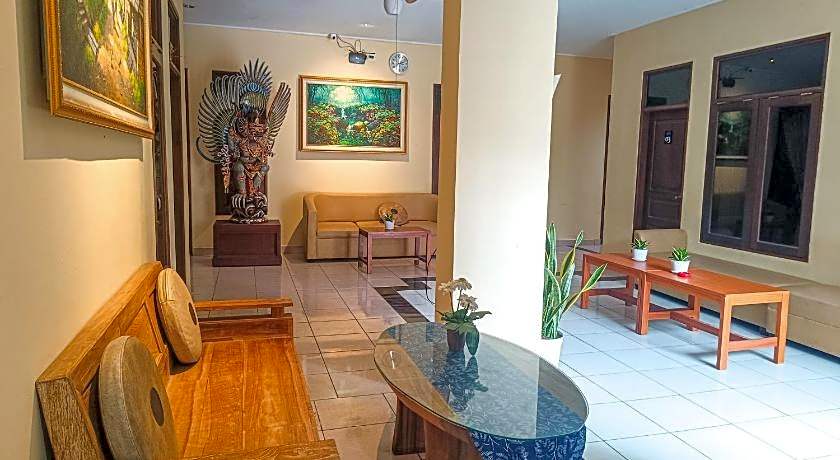 Miraa Guest House & Resto