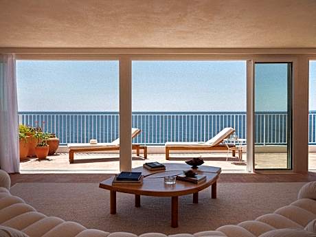 Suite with Sea View