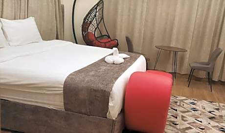 Golden Tulip Abha
