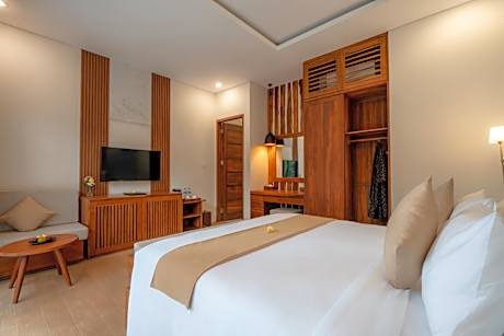 Grand Deluxe Room