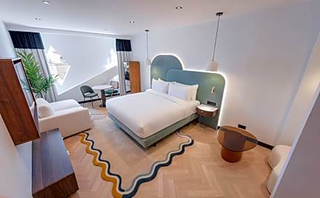 Premium King Room