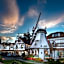 Auld Holland Inn