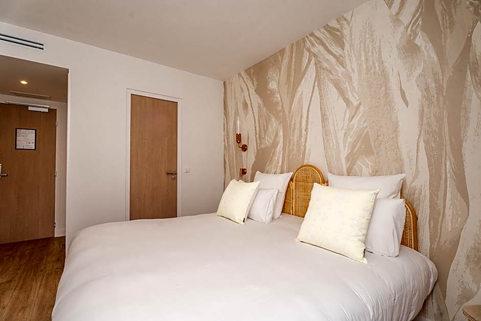 Bobo's (ex Ideal Hotel Design)