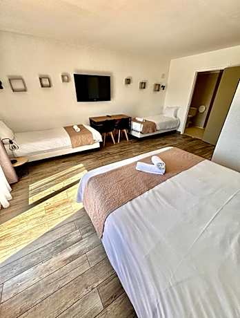 Quadruple with Lake View - Wheelchair Access
