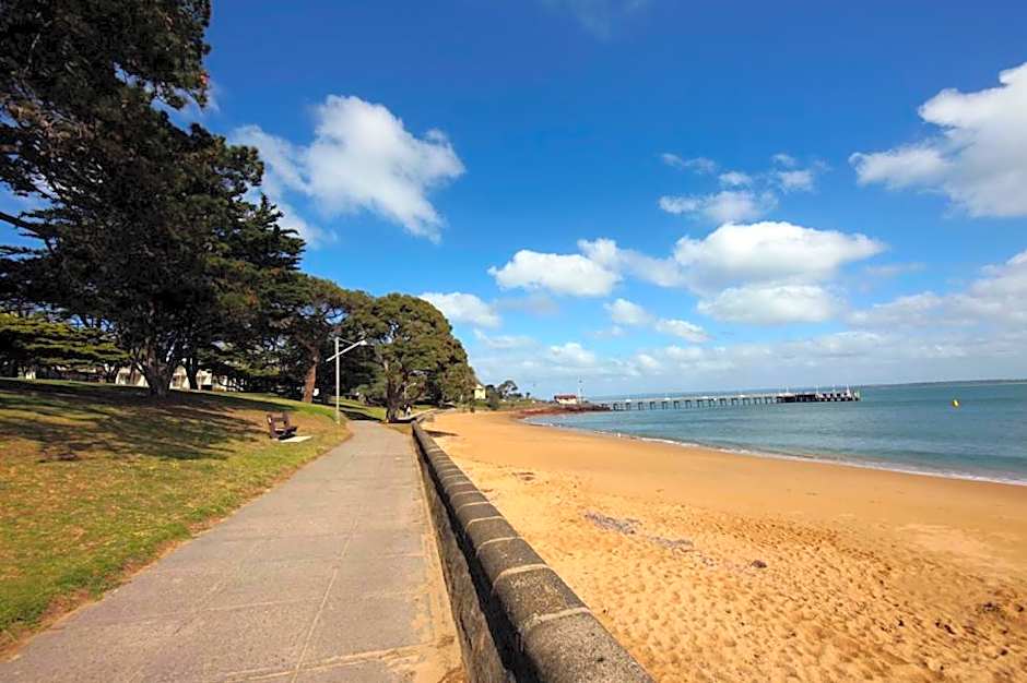 The Waves Apartments