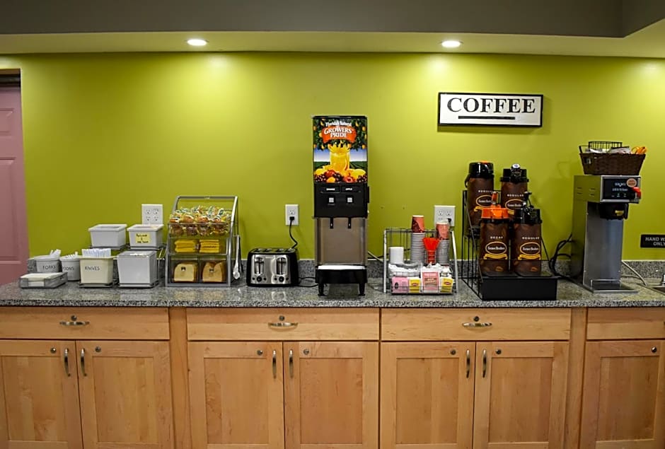 Super 8 by Wyndham Branson/Andy Williams Theatre