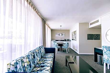 Two-Bedroom Suite