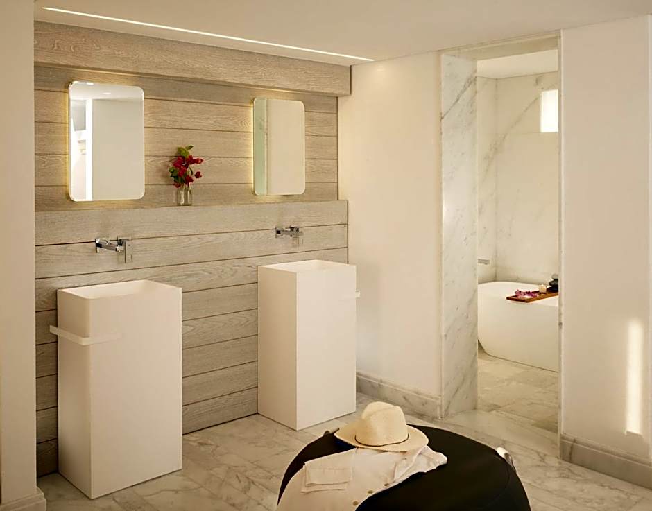 Mykonos Riviera - Small Luxury Hotels of the World