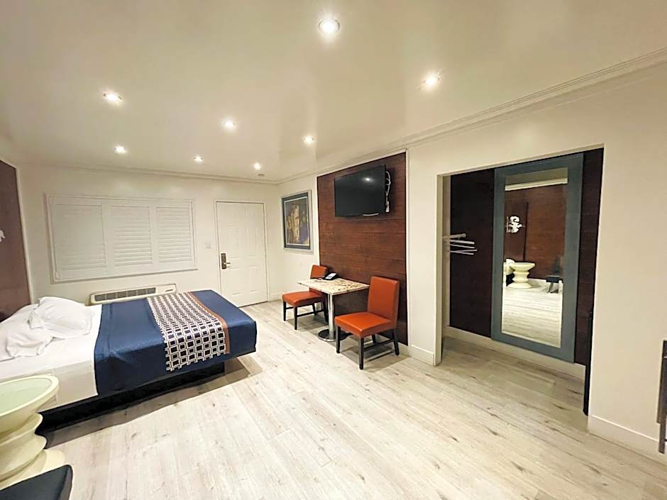 Casa Blanca Inn & Suites Whittier