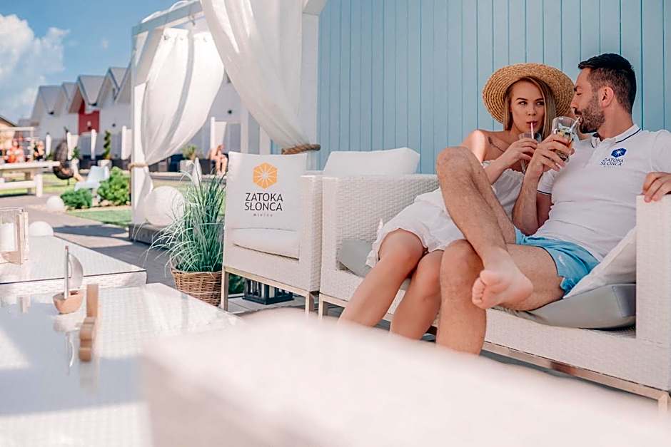 Zatoka Slonca - Domki z basenem, WiFi i parking w cenie!