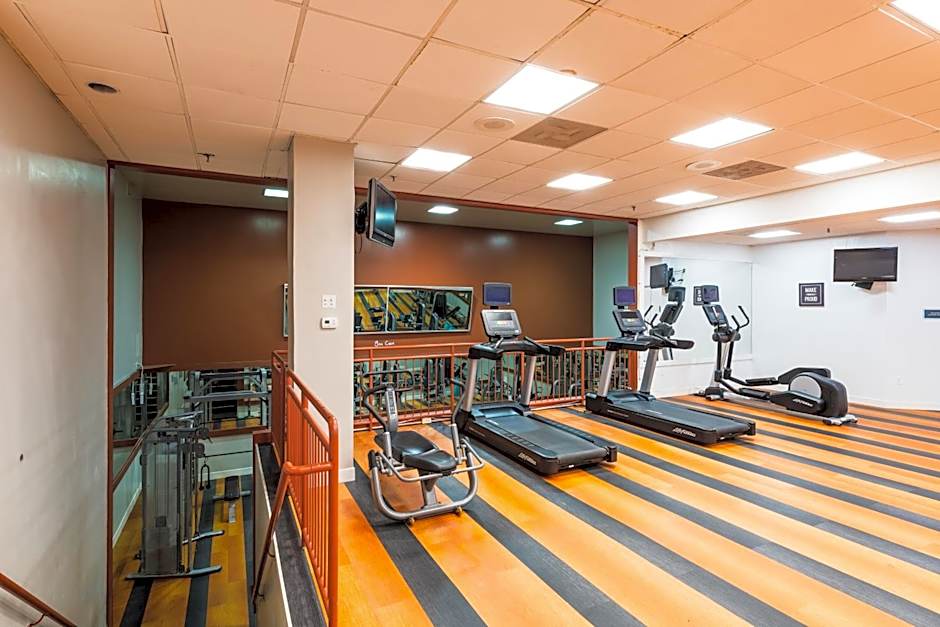 APA Hotel Woodbridge