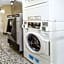 Days Inn & Suites by Wyndham Peachtree Corners/Norcross