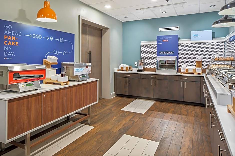 Holiday Inn Express Atlanta Airport-College Park By IHG
