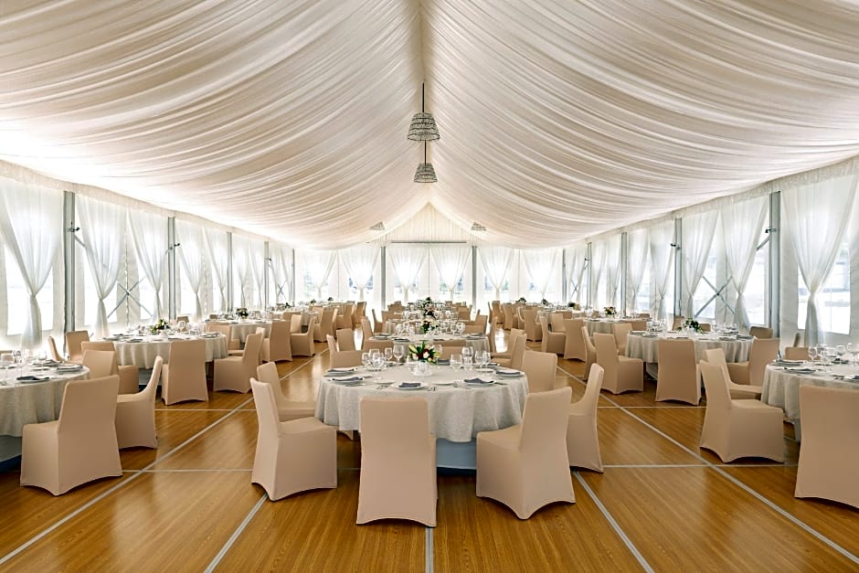 Hard Rock Hotel Maldives