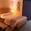 The Originals City, Hotel Le Gayant, Douai (Inter-Hotel)