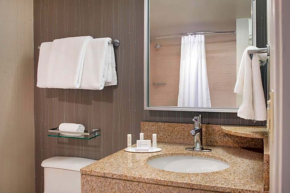 Courtyard by Marriott Richmond Berkeley