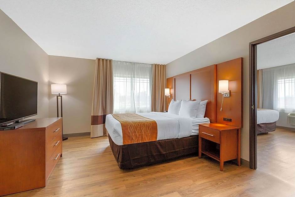 Comfort Inn & Suites Milford