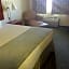 Days Inn by Wyndham Carroll
