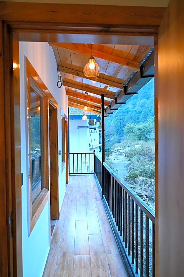 Silver fern by the Hillside