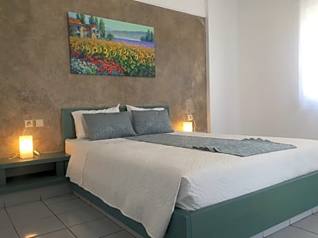 SUPERIOR ONE BEDROOM SUITE C2