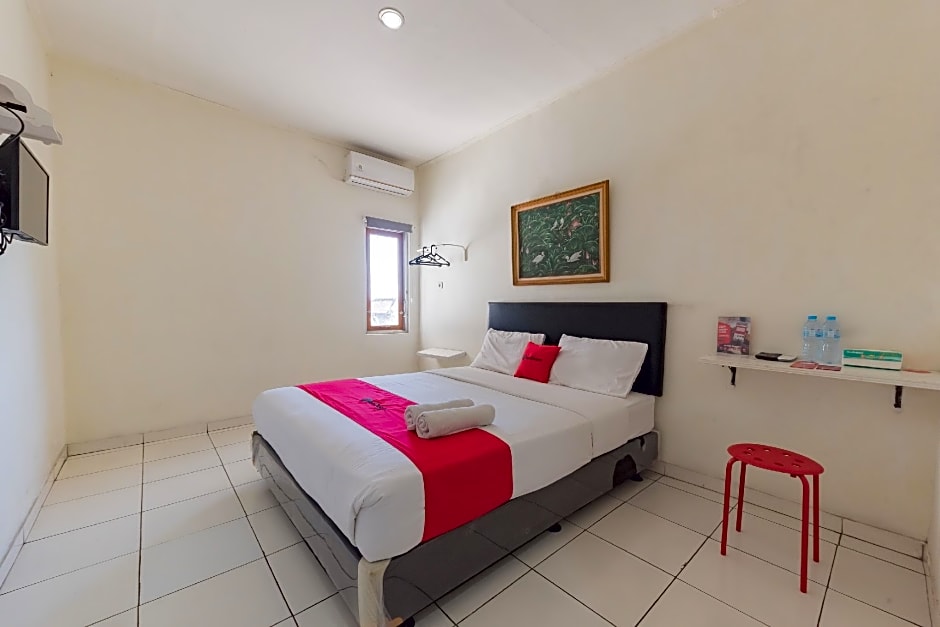 RedDoorz Syariah @ Jl Raya Sukabumi