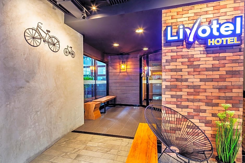 Livotel Express Hotel Bang Kruai Nonthaburi (SHA Extra Plus)