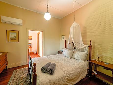 Deluxe Twin Room - Non-Smoking