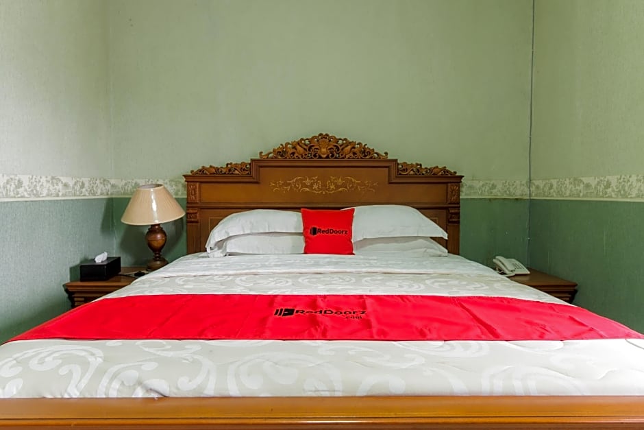 RedDoorz Syariah @ Cipanas